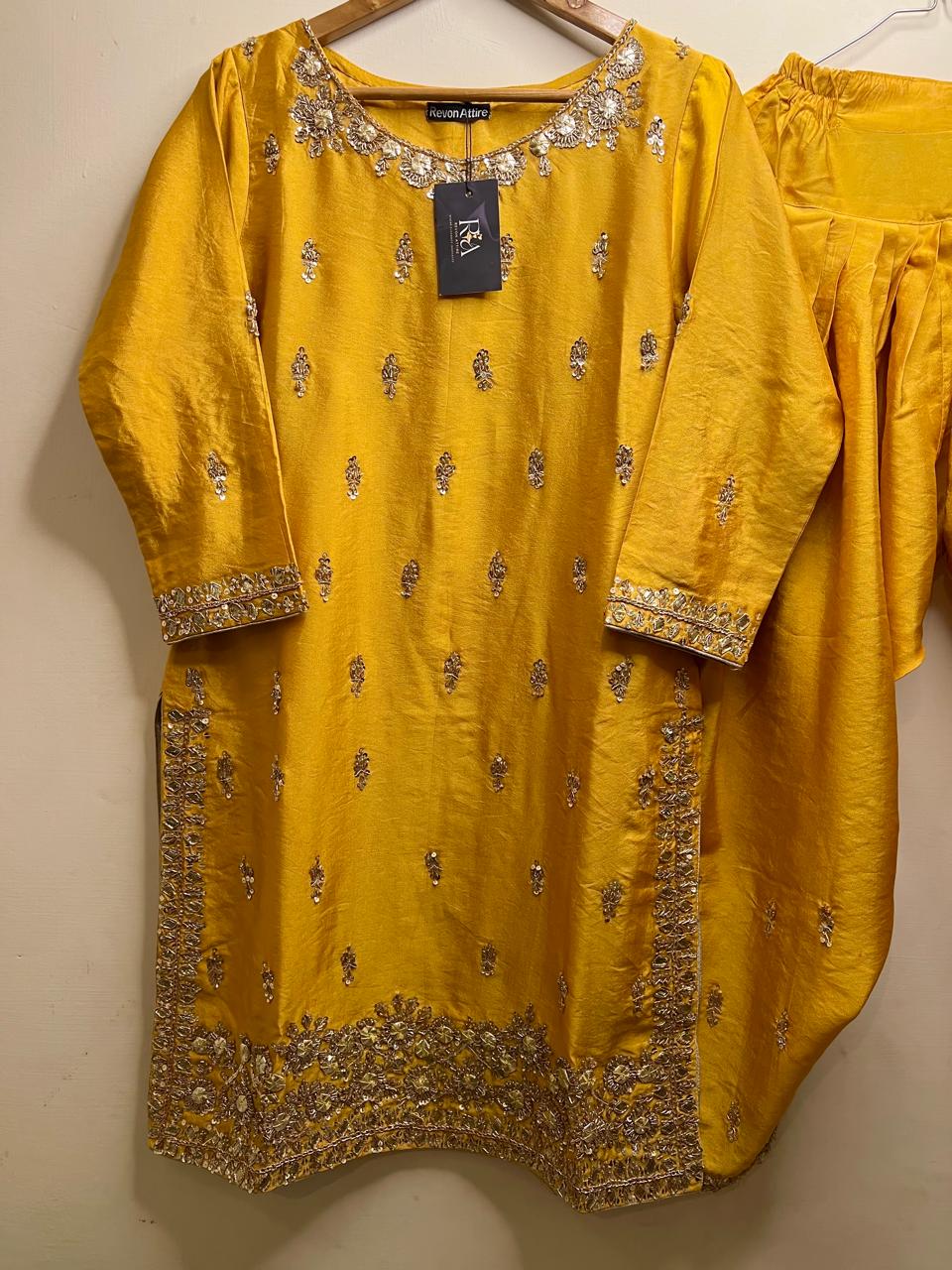 Mustard Luxe