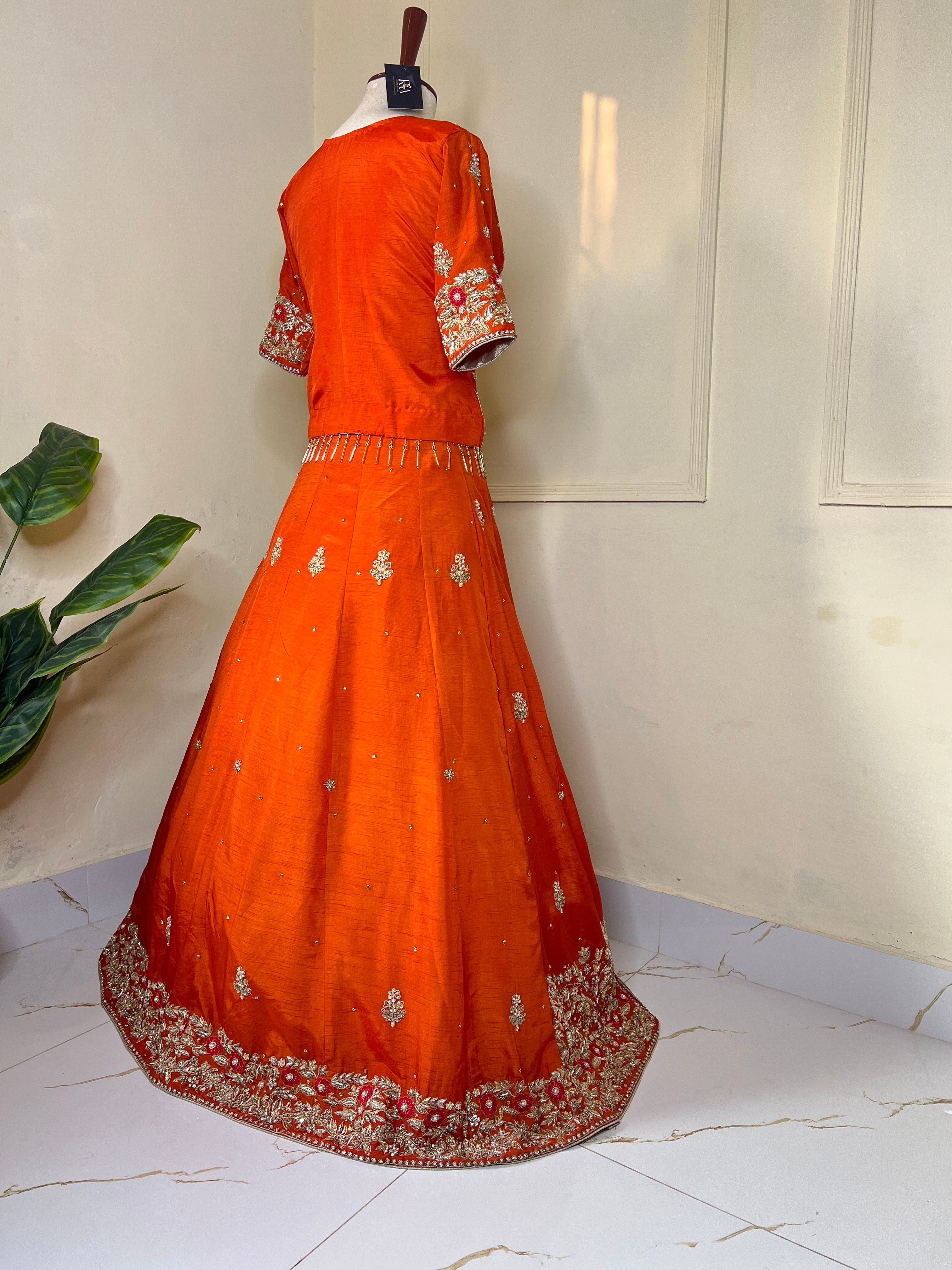 Saffron Aura